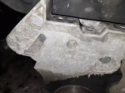 Second-hand car spare part Engine Support for AUDI A3 (8P1) 2.0 TDI OEM IAM references 03G199207  