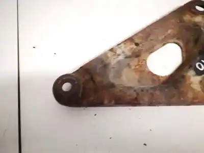 Second-hand car spare part engine support for opel zafira a 2.0 dti oem iam references   