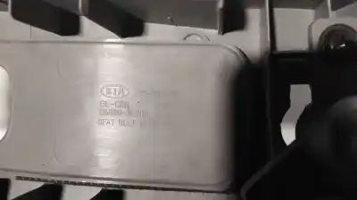 Second-hand car spare part plastics for kia sorento 2.5 crdi ex oem iam references 858203e200  85820-3e200