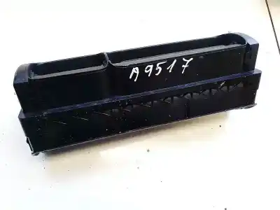 Автозапчасти б/у аэрационная решетка за audi a4 avant (b5) 1.9 tdi ссылки oem iam 8d0820951  