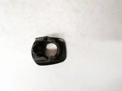 Pezzo di ricambio per auto di seconda mano plastica per toyota corolla (e12) 2.0 d-4d linea luna berlina riferimenti oem iam   