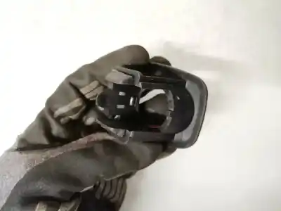 Pezzo di ricambio per auto di seconda mano plastica per toyota corolla (e12) 2.0 d-4d linea luna berlina riferimenti oem iam   