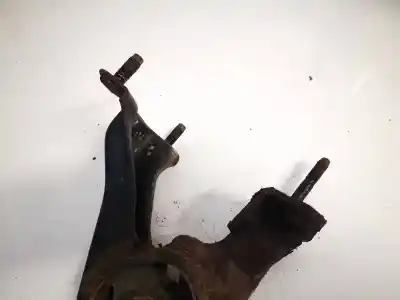 Second-hand car spare part engine support for toyota corolla (e11) 2.0 d-4d linea sol oem iam references 1237127020  12371-27020