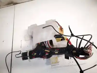 Second-hand car spare part fuse box unit for toyota corolla (e11) 2.0 d-4d linea sol oem iam references 7019ta1  