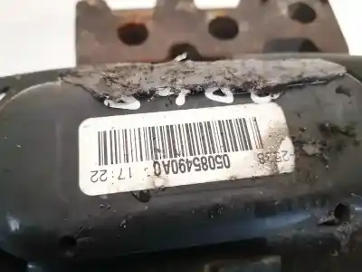 Автозапчастина б/у підтримка двигуна для dodge journey 2.0 16v crd cat посилання на oem iam 05085490ac  