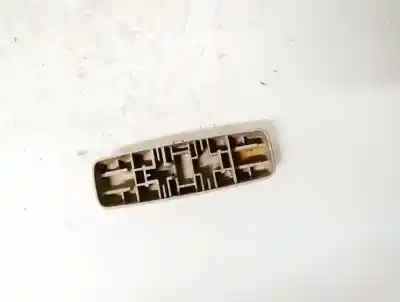 Pezzo di ricambio per auto di seconda mano plastica per opel zafira a 2.0 dti riferimenti oem iam   