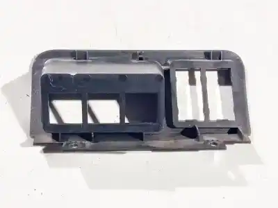 Pezzo di ricambio per auto di seconda mano plastica per peugeot 406 (8b) 1.8 16v riferimenti oem iam   