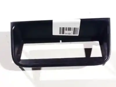 Peça sobressalente para automóvel em segunda mão plásticos por peugeot 406 (8b) 1.8 16v referências oem iam 9616633777