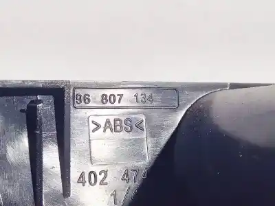 Pezzo di ricambio per auto di seconda mano plastica per peugeot 308 1.6 16v hdi riferimenti oem iam 96807134  