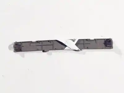 Pezzo di ricambio per auto di seconda mano plastica per nissan note (e11e) 1.6 16v cat riferimenti oem iam 684619u00a  