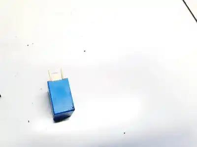 Pezzo di ricambio per auto di seconda mano relè per kia ceed (ed) 1.6 crdi 115 riferimenti oem iam 952242d000