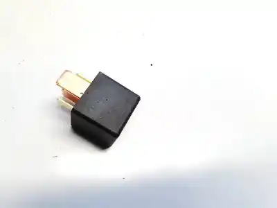 Pezzo di ricambio per auto di seconda mano relè per kia ceed (ed) 1.6 crdi 115 riferimenti oem iam 3916037110  39160-37110