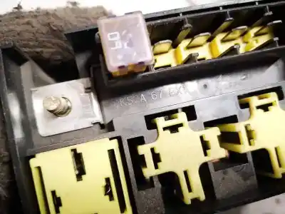 Second-hand car spare part fuse box unit for kia sorento 2.5 crdi ex oem iam references 0k53a67bx1  