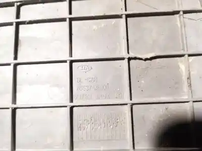 Pezzo di ricambio per auto di seconda mano plastica per kia sorento 2.5 crdi ex riferimenti oem iam 855373e000  85537-3e000