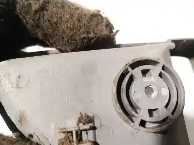 Pezzo di ricambio per auto di seconda mano plastica per kia sorento 2.5 crdi ex riferimenti oem iam 826123e000  82612-3e000