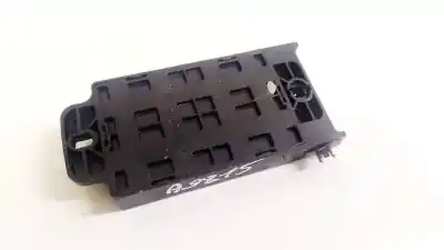 Second-hand car spare part fuse box unit for kia sorento 2.5 crdi ex oem iam references 913103e810