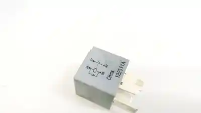 Second-hand car spare part relay for opel astra j lim. 1.7 16v cdti oem iam references 13306941  2282a78