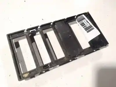 Peça sobressalente para automóvel em segunda mão plásticos por peugeot 308 1.6 16v hdi referências oem iam 9634115180