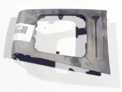 Peça sobressalente para automóvel em segunda mão plásticos por opel zafira b 1.9 cdti referências oem iam 13162583