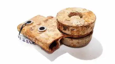 Second-hand car spare part engine support for kia sorento 2.5 crdi ex oem iam references   