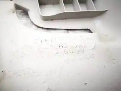 Pezzo di ricambio per auto di seconda mano plastica per jeep compass 2.2 crd cat riferimenti oem iam 63248cq  