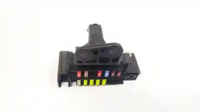 Pièce détachée automobile d'occasion boîtes à fusibles pour toyota corolla verso (r1) 2.2 d-4d sport références oem iam 