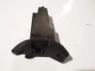 Pezzo di ricambio per auto di seconda mano plastica per opel zafira b 1.9 cdti riferimenti oem iam   