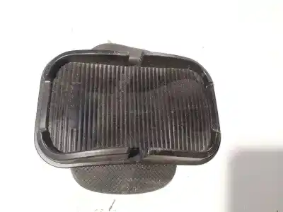 Pezzo di ricambio per auto di seconda mano plastica per opel zafira b 1.9 cdti riferimenti oem iam   