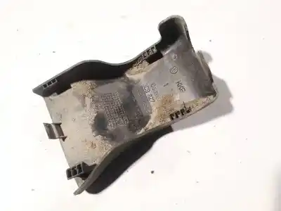 Second-hand car spare part plastics for volkswagen passat b6 variant (3c5) 2.0 fsi oem iam references 3c9827352e  