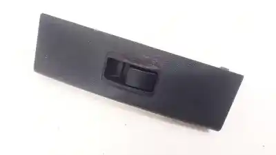 Pièce détachée automobile d'occasion commande de lève vitre avant gauche pour toyota corolla verso (r1) 2.2 d-4d sport références oem iam 742310f030