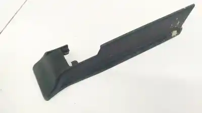 Pièce détachée automobile d'occasion plastiques pour toyota corolla verso (r1) 2.2 d-4d sport références oem iam 721240f010