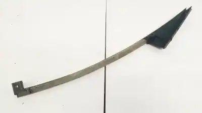 Pièce détachée automobile d'occasion plastiques pour toyota corolla verso (r1) 2.2 d-4d sport références oem iam 674870f010