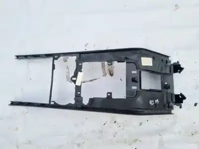 Peça sobressalente para automóvel em segunda mão plásticos por land rover evoque 2018 --> 1.5 hybrid 227kw referências oem iam k8d2045b44a