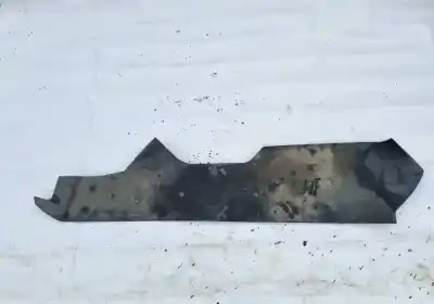 Peça sobressalente para automóvel em segunda mão plásticos por land rover evoque 2018 --> 1.5 hybrid 227kw referências oem iam k8d2045m11a