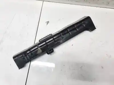 Peça sobressalente para automóvel em segunda mão plásticos por land rover evoque 2018 --> 1.5 hybrid 227kw referências oem iam k8d2101174aa