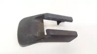 Pièce détachée automobile d'occasion plastiques pour toyota corolla verso (r1) 2.2 d-4d sport références oem iam 721270f010