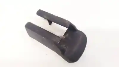 Pièce détachée automobile d'occasion plastiques pour toyota corolla verso (r1) 2.2 d-4d sport références oem iam 721230f010