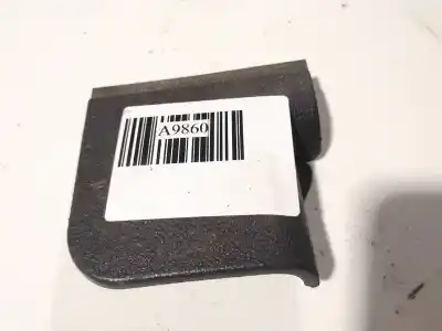 Peça sobressalente para automóvel em segunda mão plásticos por opel zafira b 1.9 cdti referências oem iam 13167413