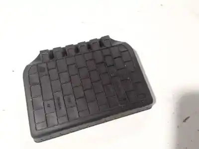 Peça sobressalente para automóvel em segunda mão plásticos por opel zafira b 1.9 cdti referências oem iam 13201768