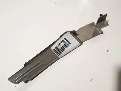 Peça sobressalente para automóvel em segunda mão plásticos por opel zafira b 1.9 cdti referências oem iam 13142287