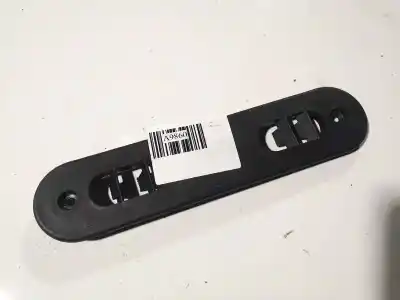 Peça sobressalente para automóvel em segunda mão plásticos por opel zafira b 1.9 cdti referências oem iam 13111305