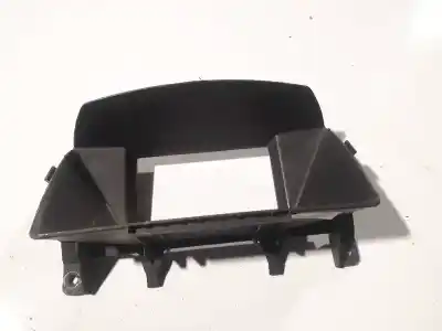 Peça sobressalente para automóvel em segunda mão plásticos por opel zafira b 1.9 cdti referências oem iam 13159587