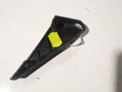 Pezzo di ricambio per auto di seconda mano plastica per opel zafira b 1.9 cdti riferimenti oem iam   