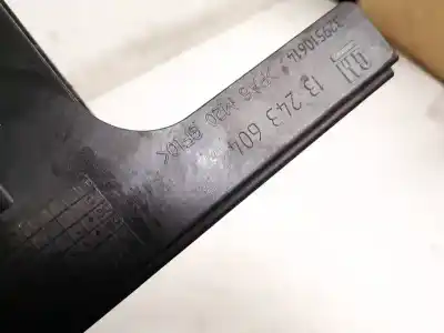 Pièce détachée automobile d'occasion plastiques pour opel insignia a (g09) 2.0 cdti (68) références oem iam 13243604  