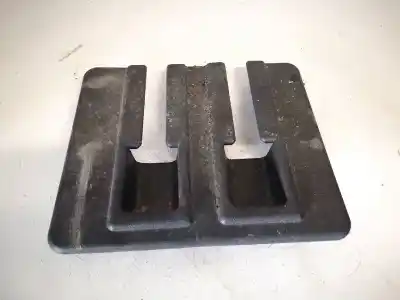 Автозапчасти б/у  за TOYOTA VERSO  ссылки OEM IAM 721570F040  72157-0F040