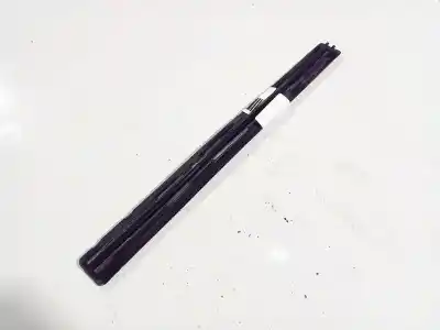 Pezzo di ricambio per auto di seconda mano plastica per audi 100 avant (c4) 2.5 tdi riferimenti oem iam   