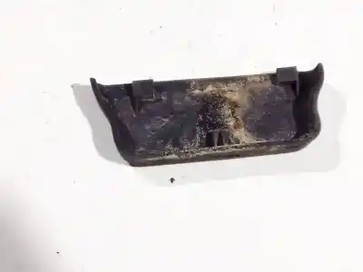 Pezzo di ricambio per auto di seconda mano plastica per audi 100 avant (c4) 2.5 tdi riferimenti oem iam   
