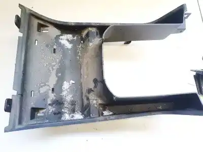 Peça sobressalente para automóvel em segunda mão plásticos por land rover evoque 2018 --> 1.5 hybrid 227kw referências oem iam k8d2045c22a