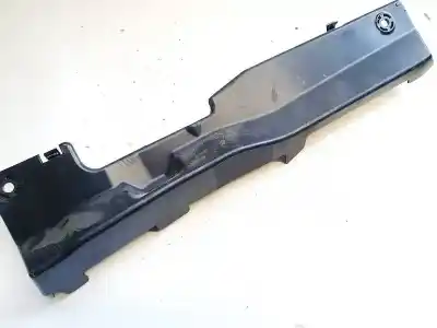 Peça sobressalente para automóvel em segunda mão plásticos por land rover evoque 2018 --> 1.5 hybrid 227kw referências oem iam k8d214k157ac