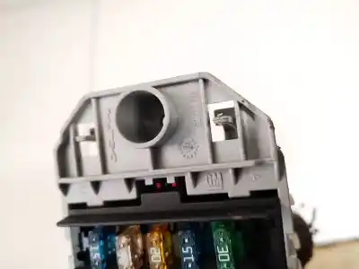 Second-hand car spare part fuse box unit for opel meriva b 1.7 16v cdti oem iam references 93363136  